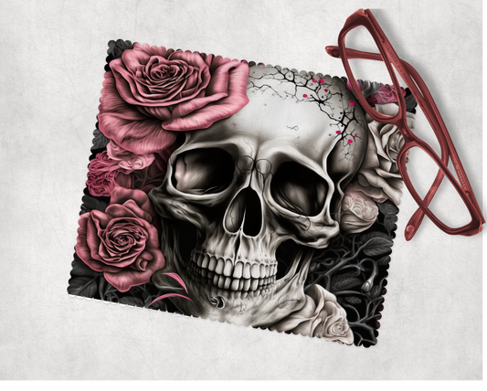 Skulls, Pink Roses - Lens Cleaning Cloth